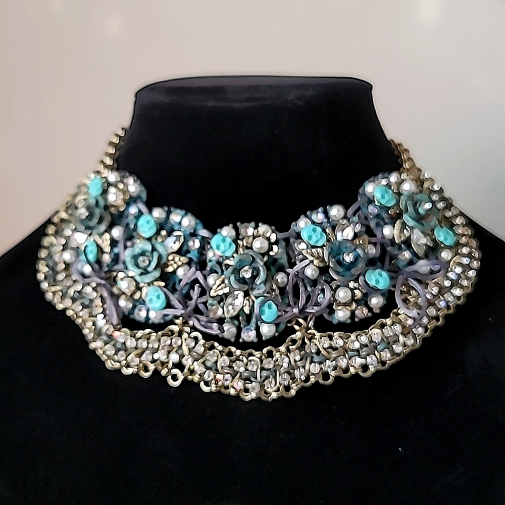New Vintage! BETSEY JOHNSON Teal Patina Pirate Skulls & Roses Statement Necklace